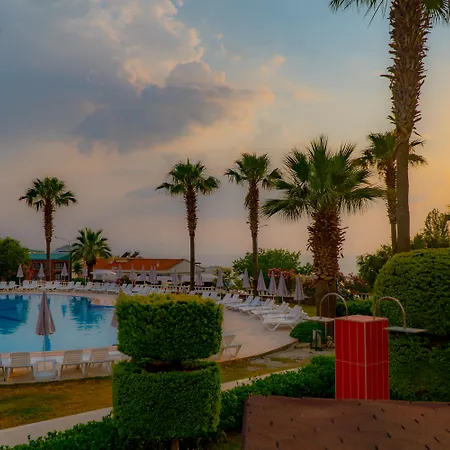 Royal Palace 酒店 库萨达斯