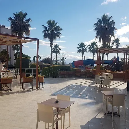 Royal Palace Hotel Kusadası