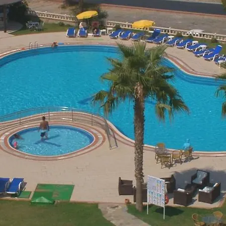 호텔 Royal Palace 쿠사다시