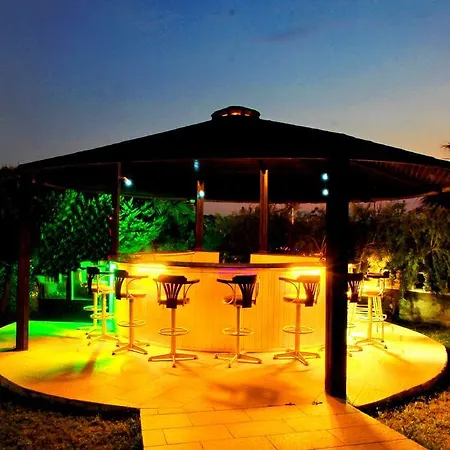 Royal Palace 호텔 쿠사다시