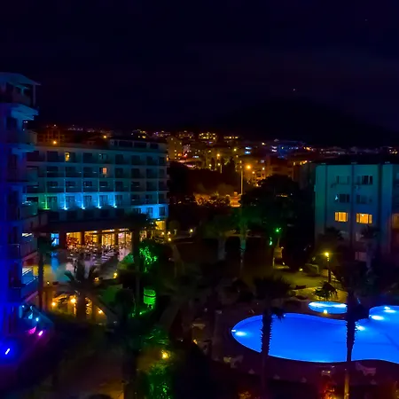 Royal Palace 4* Kusadası