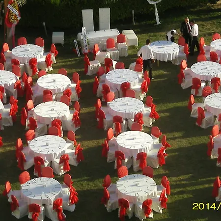 호텔 Royal Palace 쿠사다시