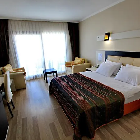 Royal Palace 4*