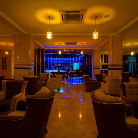 Royal Palace Hotel