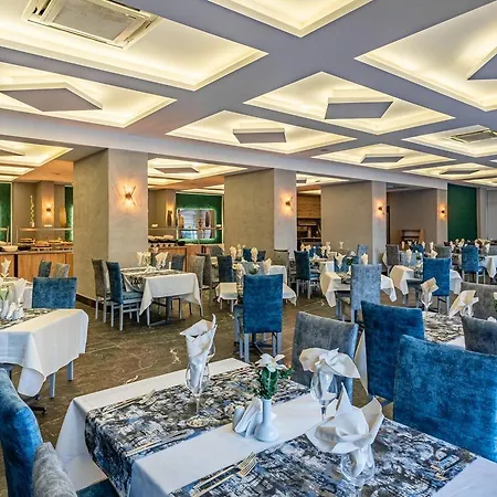 Royal Palace 4* Kusadası