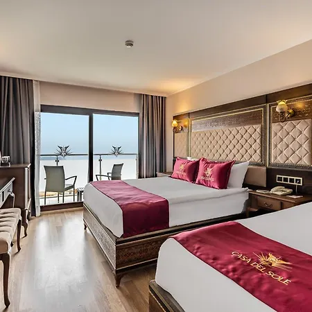 Royal Palace Hotel