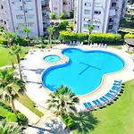فندق Royal Palace 4*