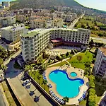 Royal Palace 4*