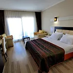 Royal Palace 4*