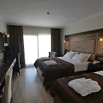 Royal Palace 4* كوشاداسيه