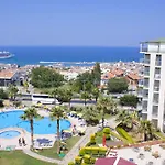 فندق Royal Palace 4*